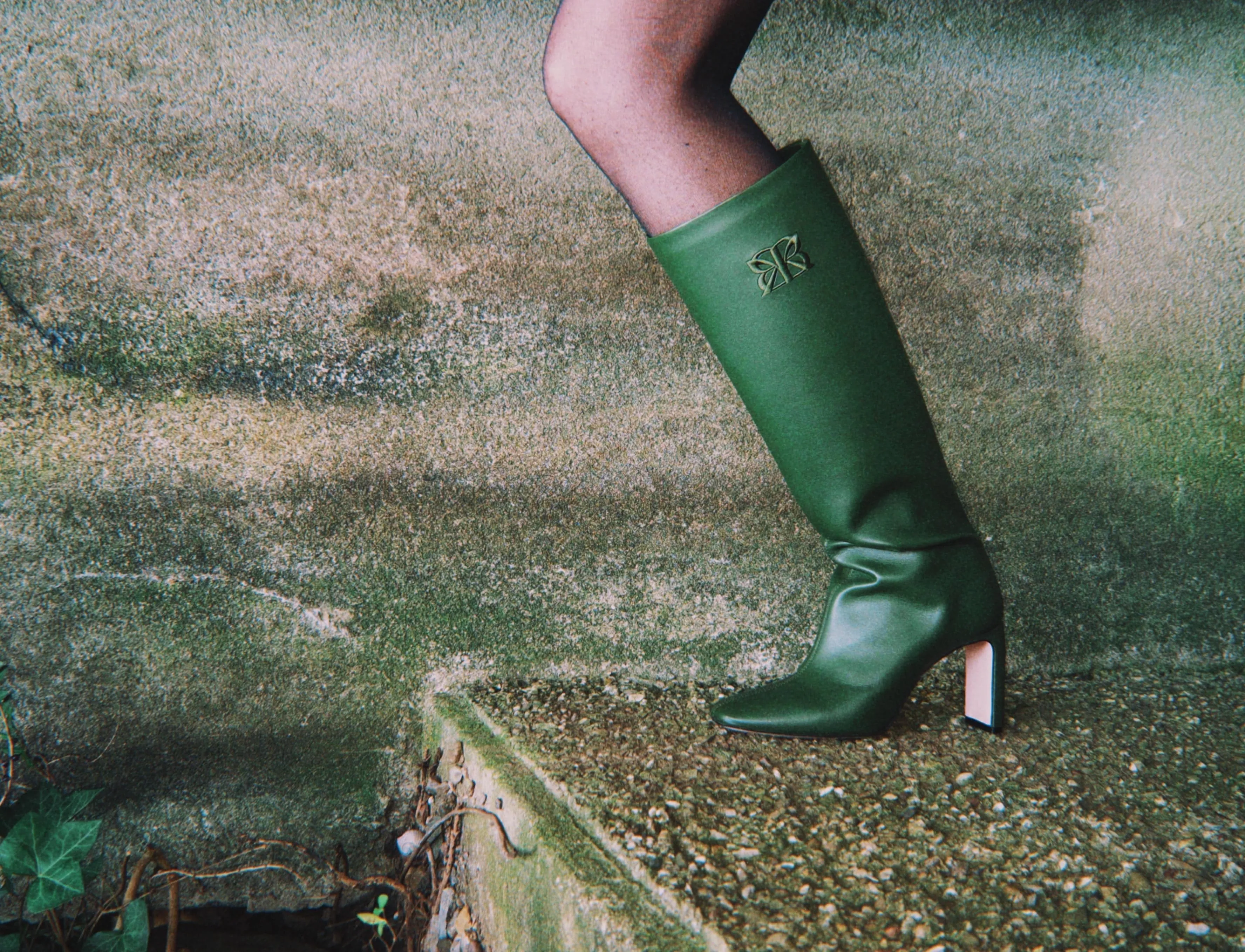 8.30am Cactus Leather Vegan High Knee Heeled Boots | Dark Green