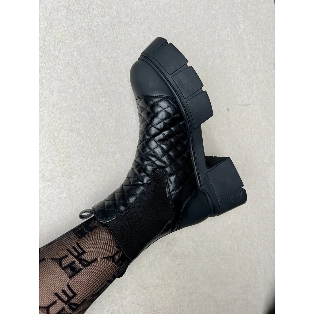 BE THERE - BLACK