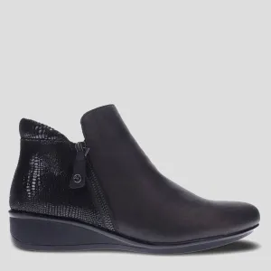 DAMASCUS - ONYX BLACK LIZARD LEATHER ANKLE BOOTS