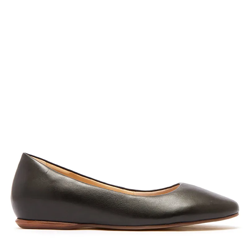 DORSET - BLACK LEATHER FLATS