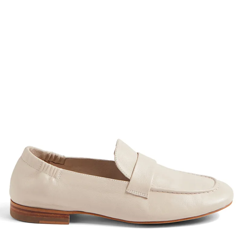EFRAN W - VANILLA LEATHER LOAFER FLATS