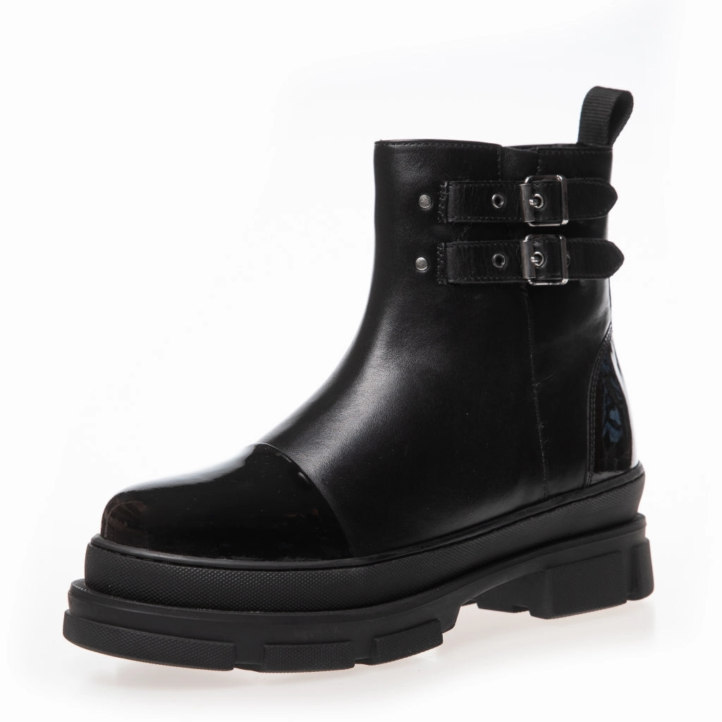FOLLOW THE WAY - Black patent