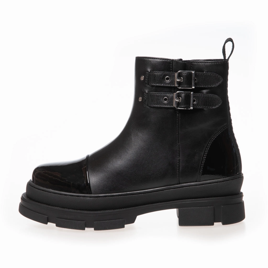 FOLLOW THE WAY - Black patent