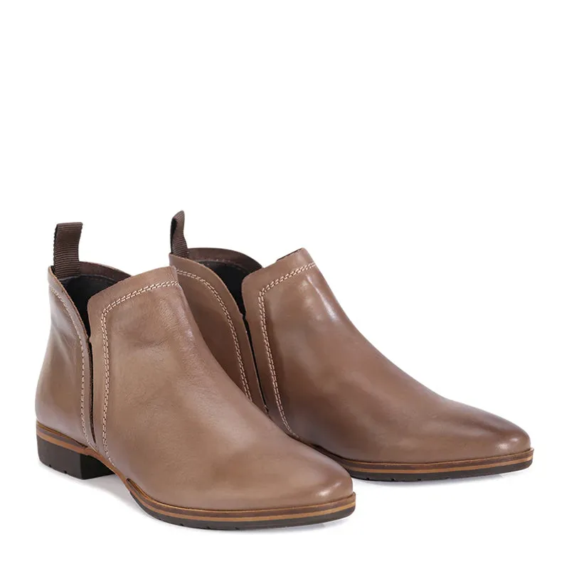 GAID - HAZELNUT LEATHER ANKLE BOOTS