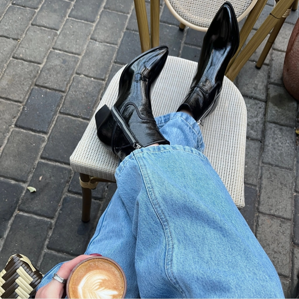 IT'S ALL ABOUT WALKING - PATENT - BLACK PATENT