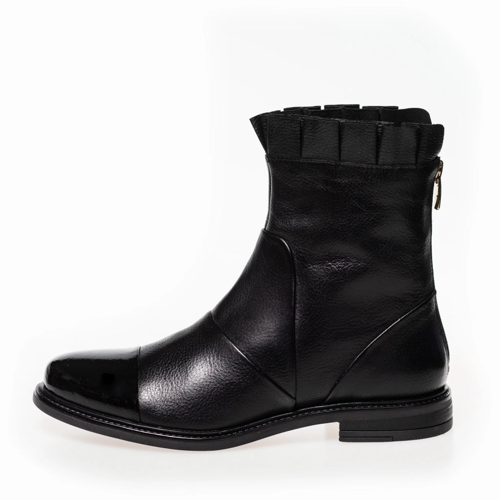 MARGARET - BLACK W/PATENT TOE
