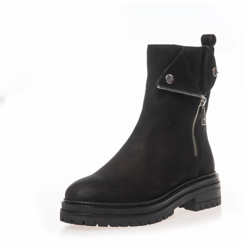 MY BOOTS AND MORE 2 - BLACK