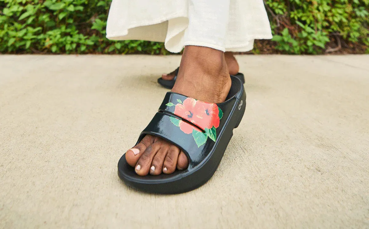 OOFOS OOAHH SLIDE HIBISCUS