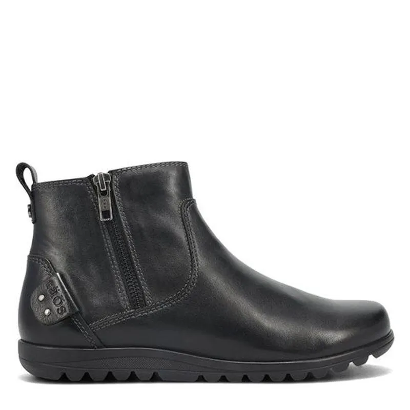 SELECT - BLACK LEATHER ANKLE BOOTS