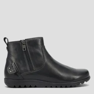 SELECT - BLACK LEATHER ANKLE BOOTS
