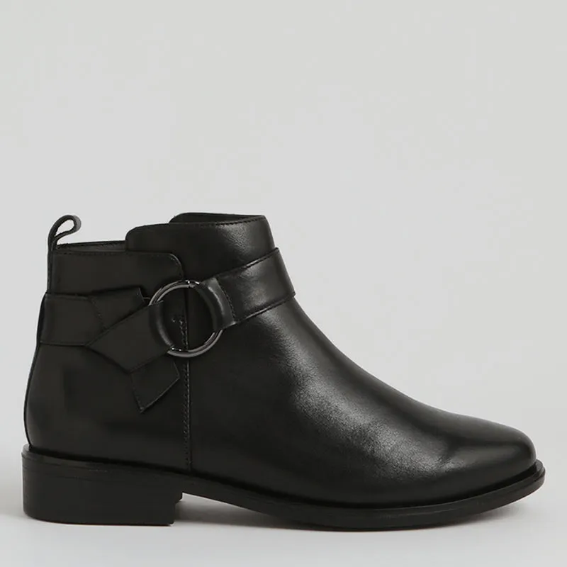 SIMONTE XF - BLACK LEATHER ANKLE BOOTS