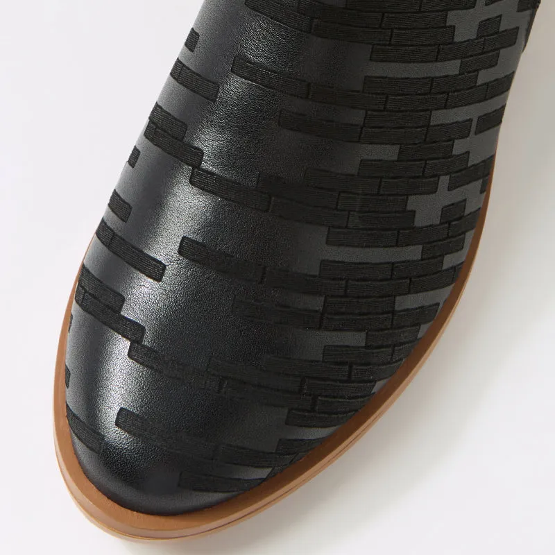 SKYLARS XF - BLACK EMBOSSED LEATHER
