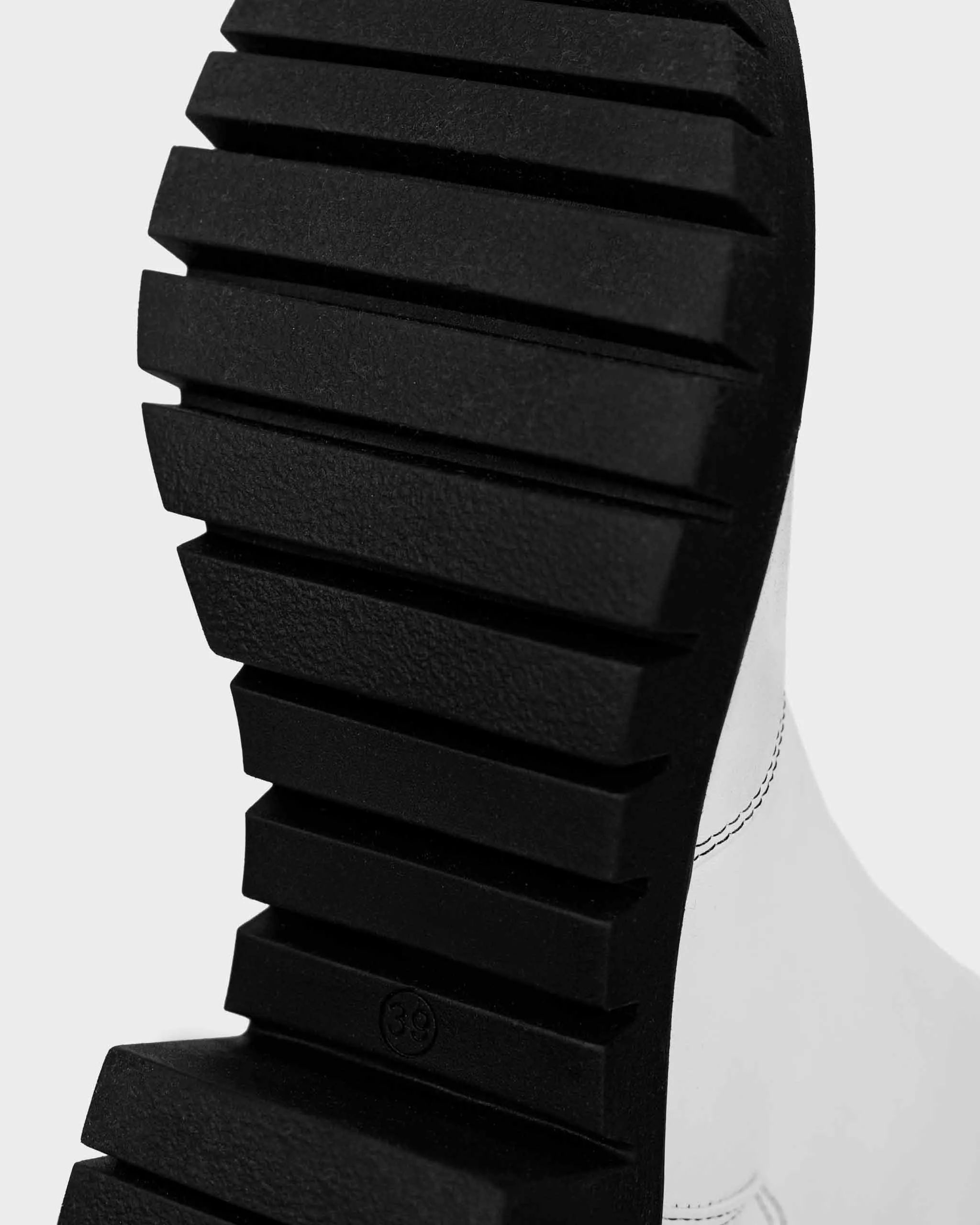 Women's Cyber Desserto Cactus Leather Vegan Ankle Boots | White