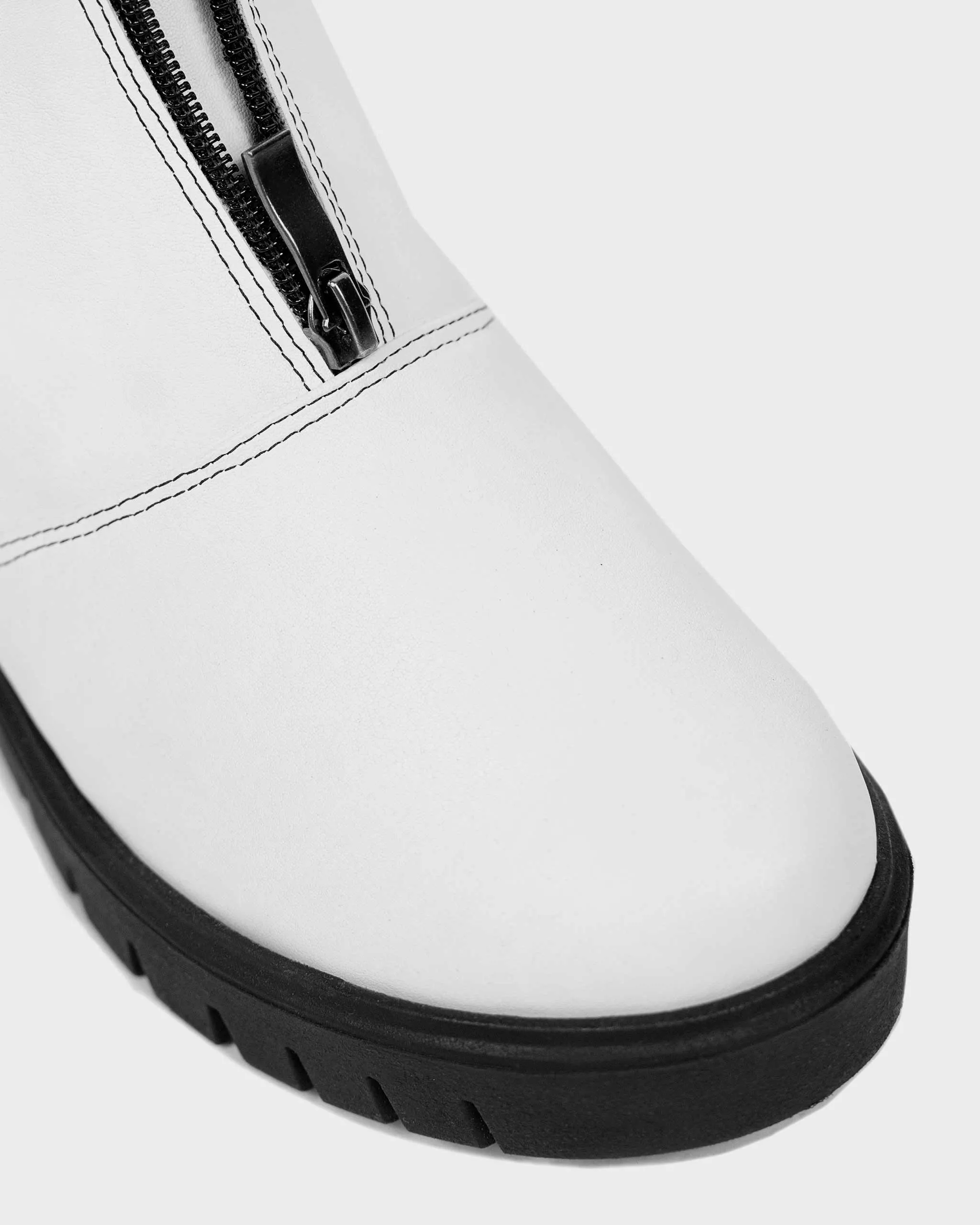 Women's Cyber Desserto Cactus Leather Vegan Ankle Boots | White