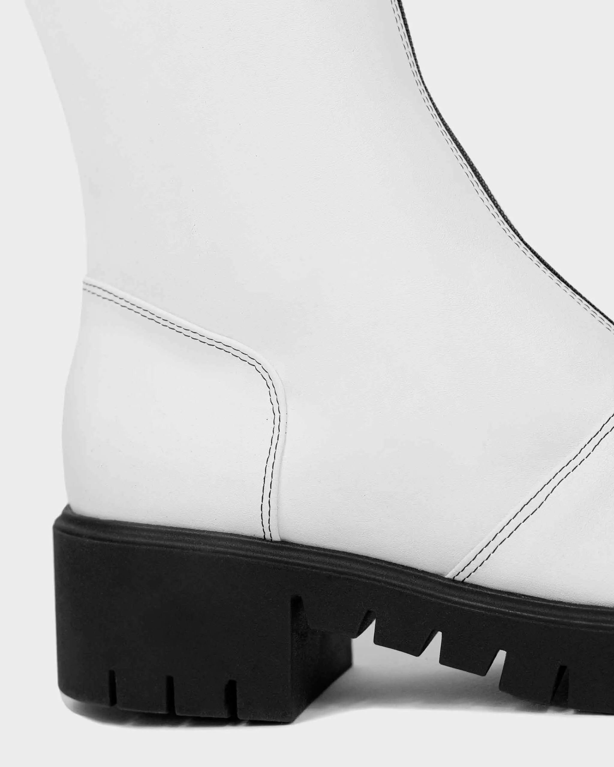 Women's Cyber Desserto Cactus Leather Vegan Ankle Boots | White