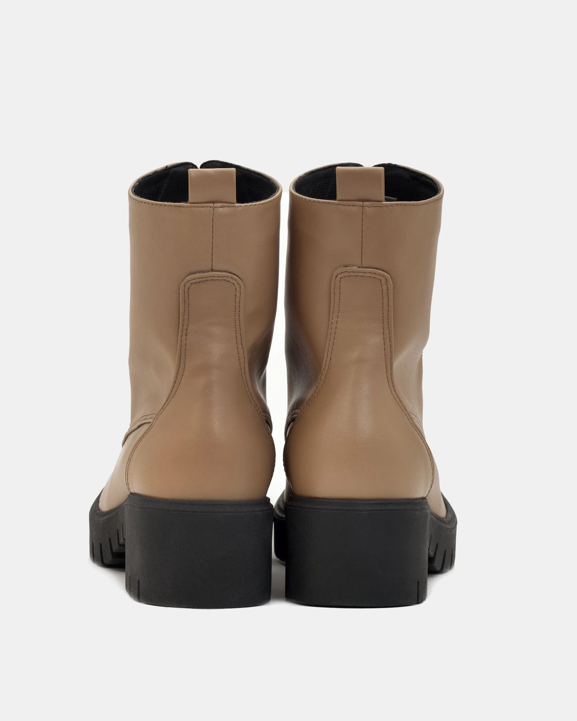 Women's Workers No. 3 Vegea Grape Leather Boots | Caramel