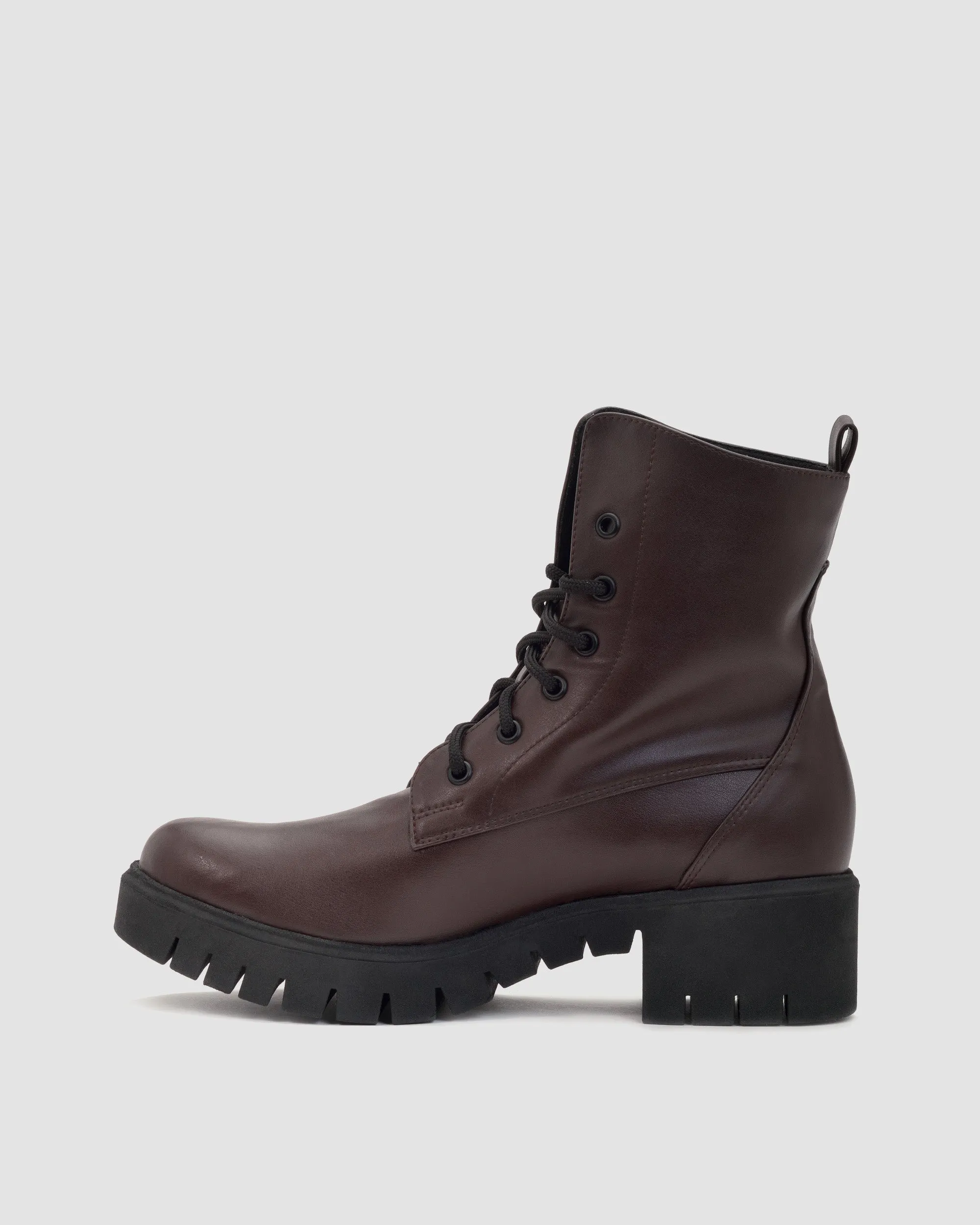 Women's Workers No. 3 Vegea Grape Leather Boots | Chocolate
